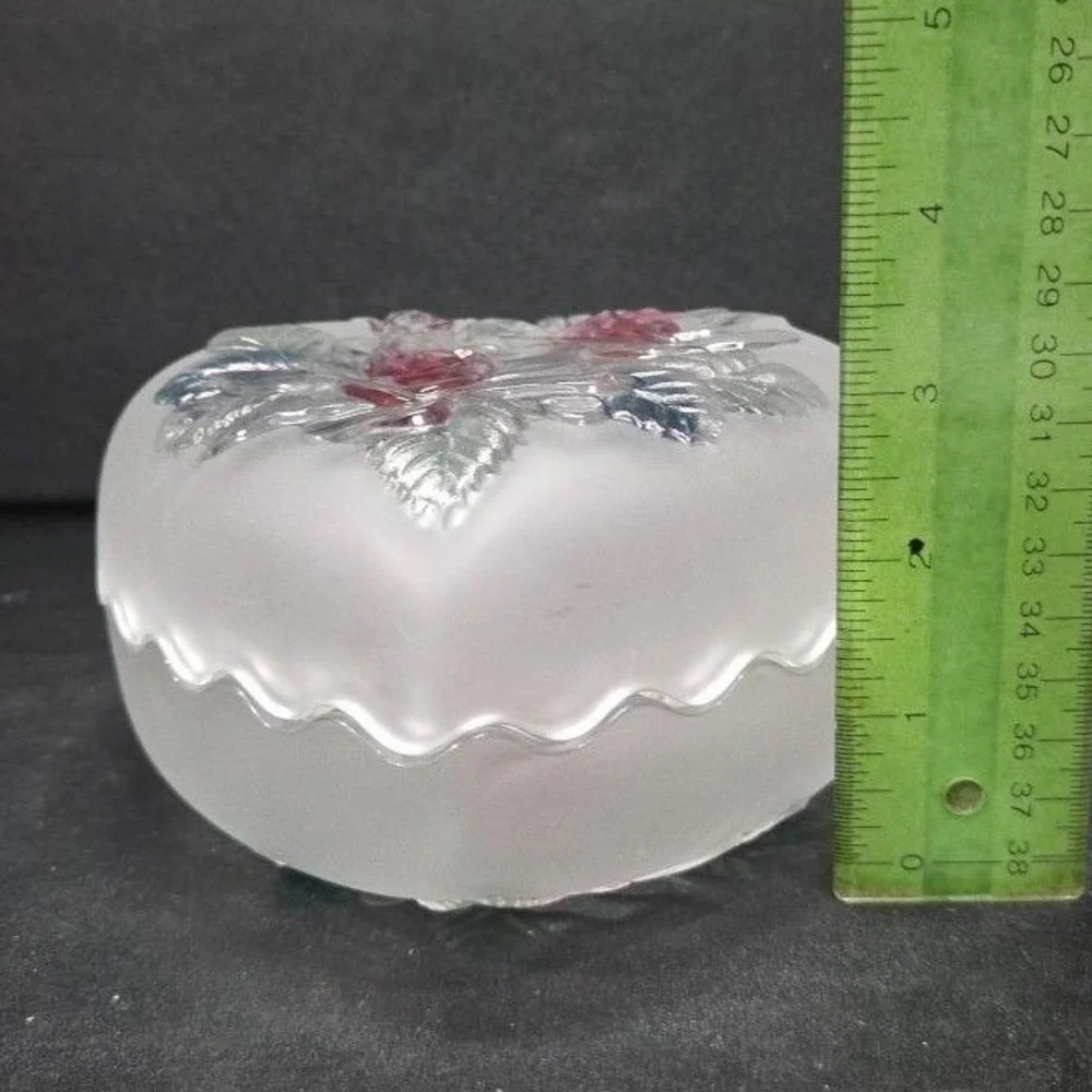 Studio Nova‎ Heart Shaped Trinket Box, Frosted Glass Dish, Embossed Pink Roses